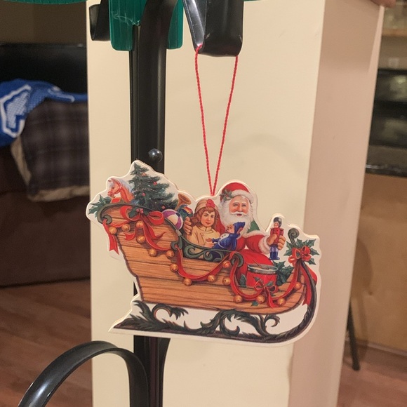 Santa & Sleigh Xmas Ornament - Picture 1 of 3